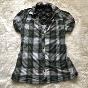 Snap Up Short Sleeve Top